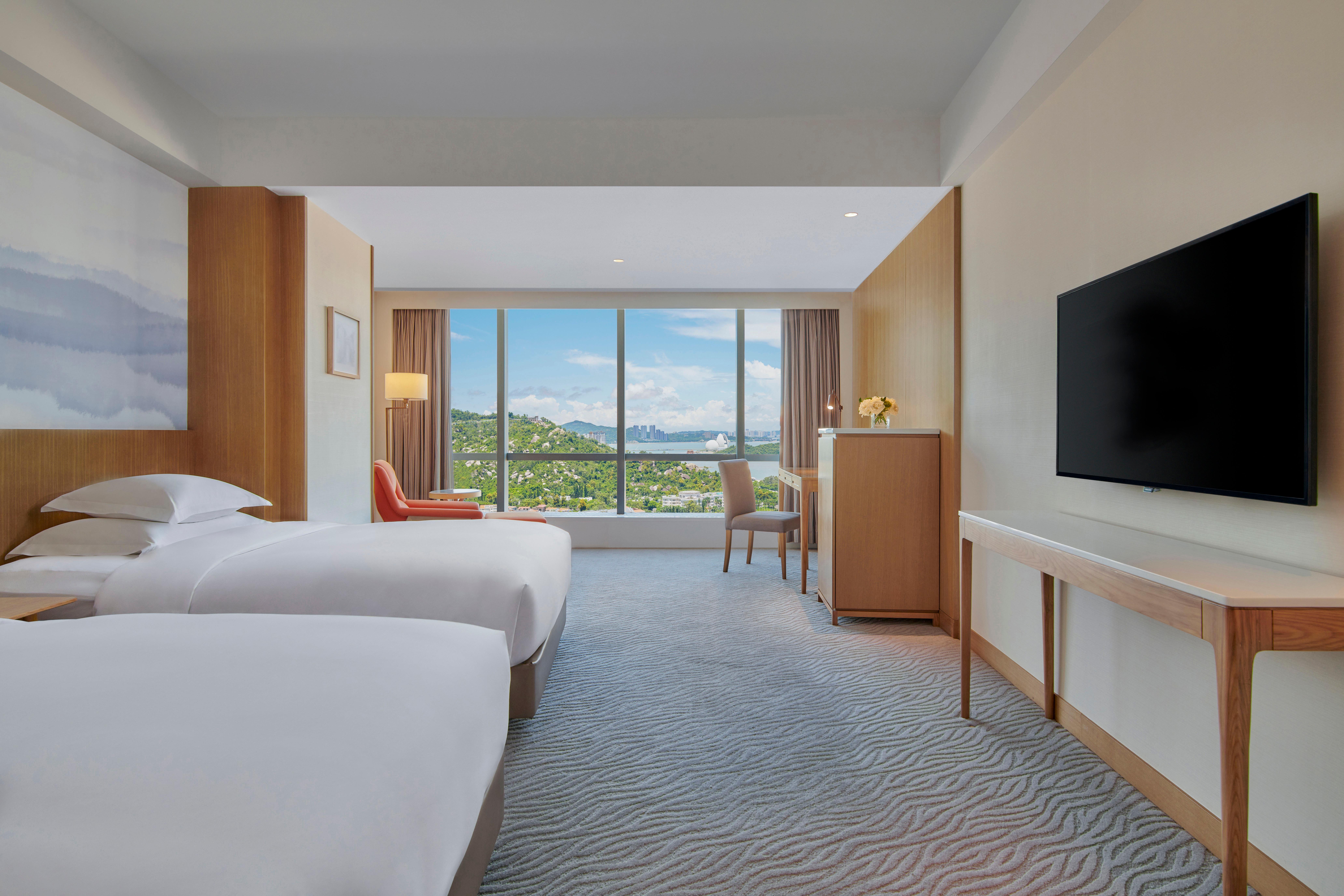Crowne Plaza Zhuhai City Center By Ihg - Offers Free One-Way Shuttle To Chimelong Ocean Kingdom Exterior photo