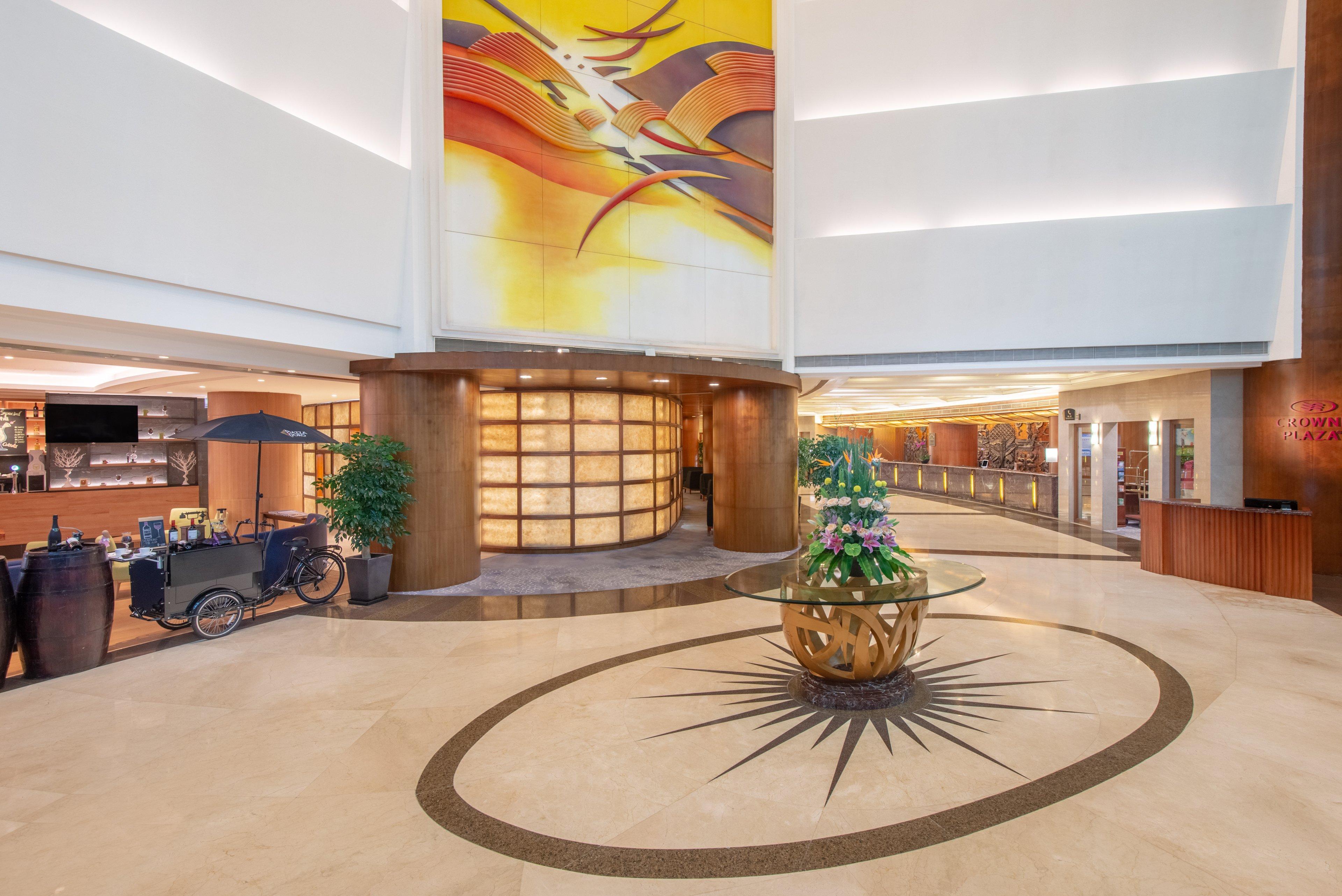 Crowne Plaza Zhuhai City Center By Ihg - Offers Free One-Way Shuttle To Chimelong Ocean Kingdom Exterior photo