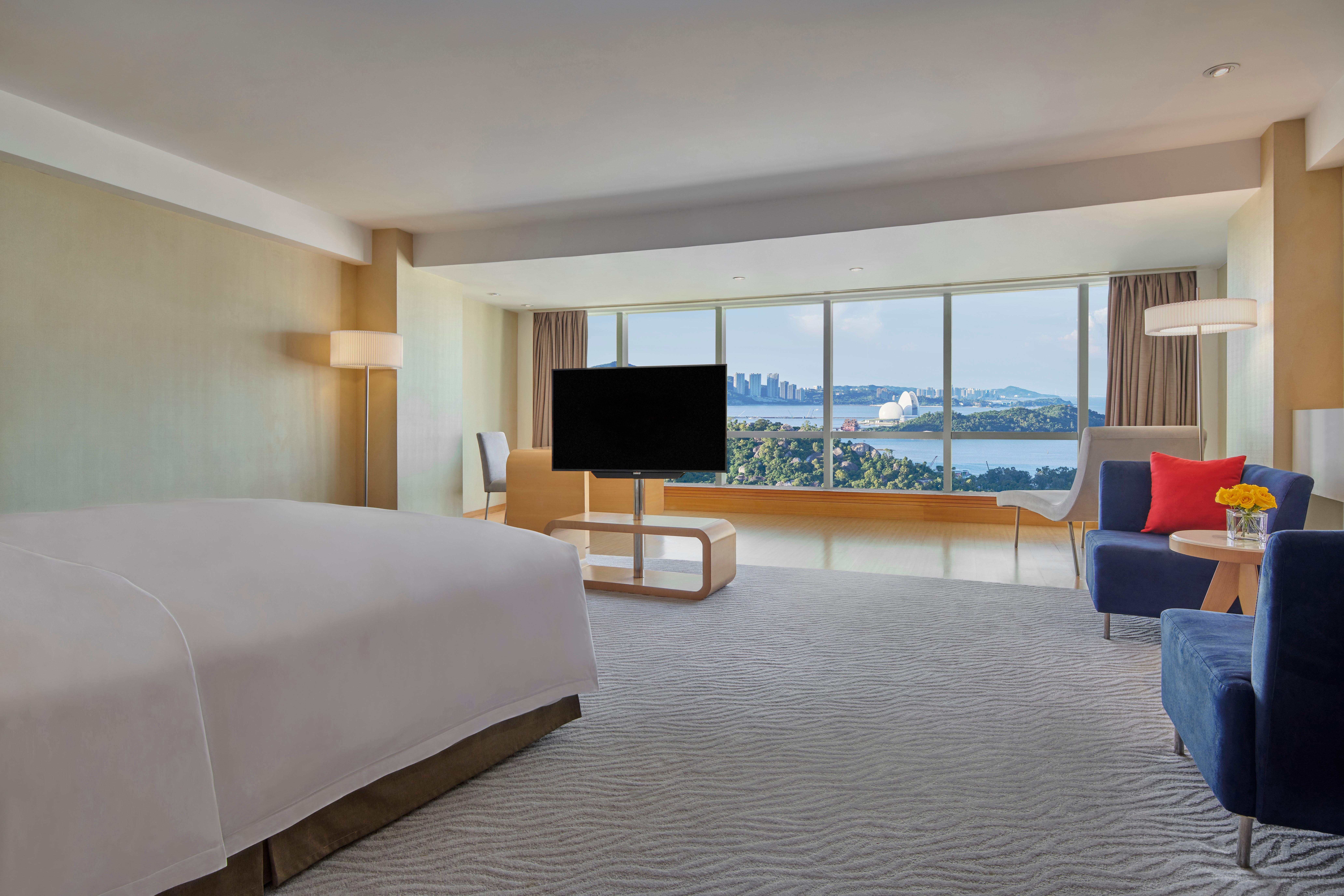 Crowne Plaza Zhuhai City Center By Ihg - Offers Free One-Way Shuttle To Chimelong Ocean Kingdom Exterior photo